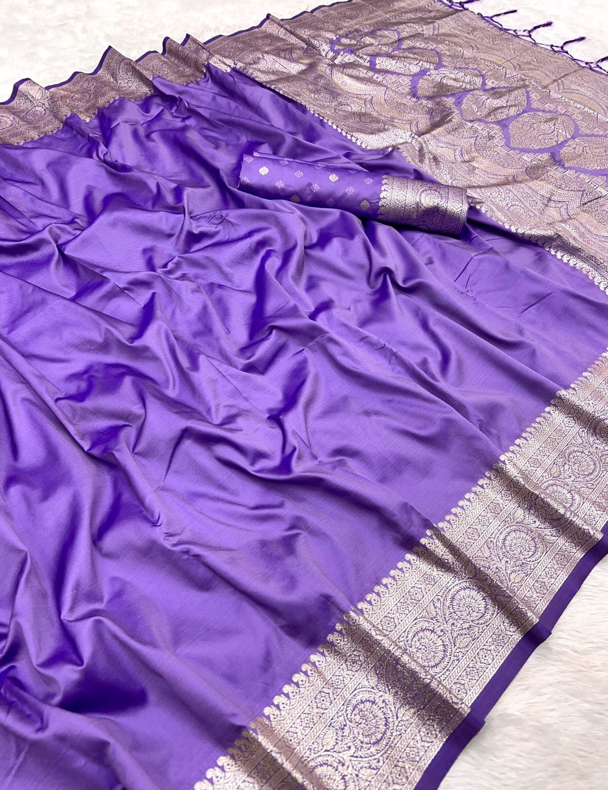 Premium quality pure doulton banarasi Silk