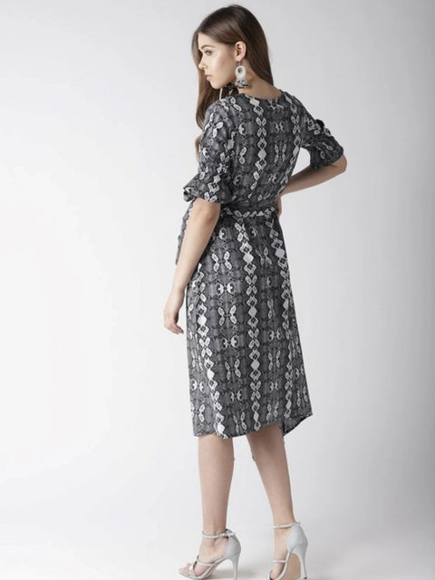 Generic Women's Polyester Animal Print Short Sleeve Knee-Length Dress (Black - White)