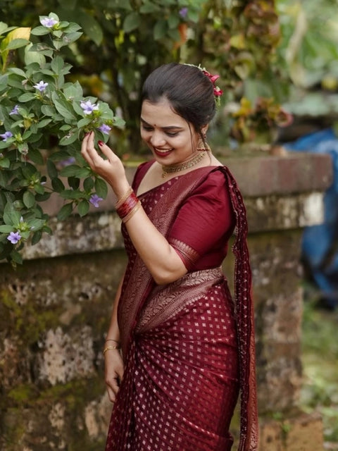 Women's Silk Printed Saree With Unstitched Blouse 5.5Mtr (Maroon)