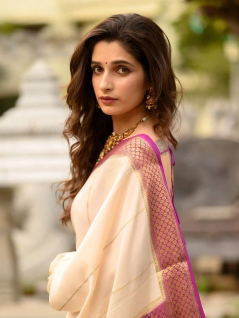 Women's Silk Printed Saree With Unstitched Blouse 5.5Mtr (Off White-Pink)