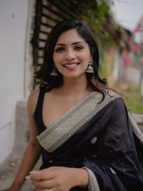 Women's Silk Printed Saree With Unstitched Blouse 5.5Mtr (Black)