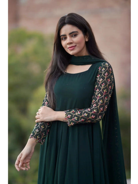 Generic Women's Georgette Embroidery 3-4th Sleeve Round Neck Kurti with Dupatta Set (Green)