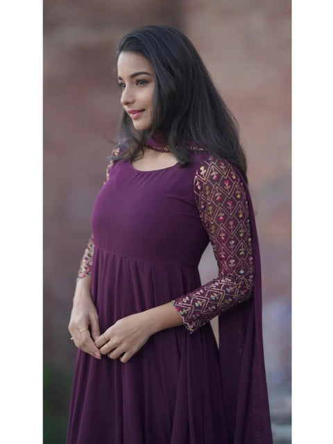 Generic Women's Georgette Embroidery 3-4th Sleeve Round Neck Kurti with Dupatta Set (Wine)