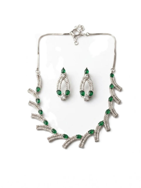 Women's Brass Silver Plated Necklace set (Green)