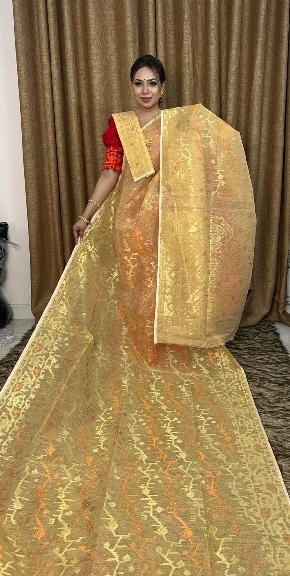 Premium Dhakai Jamdani Saree with Traditional Zari Work