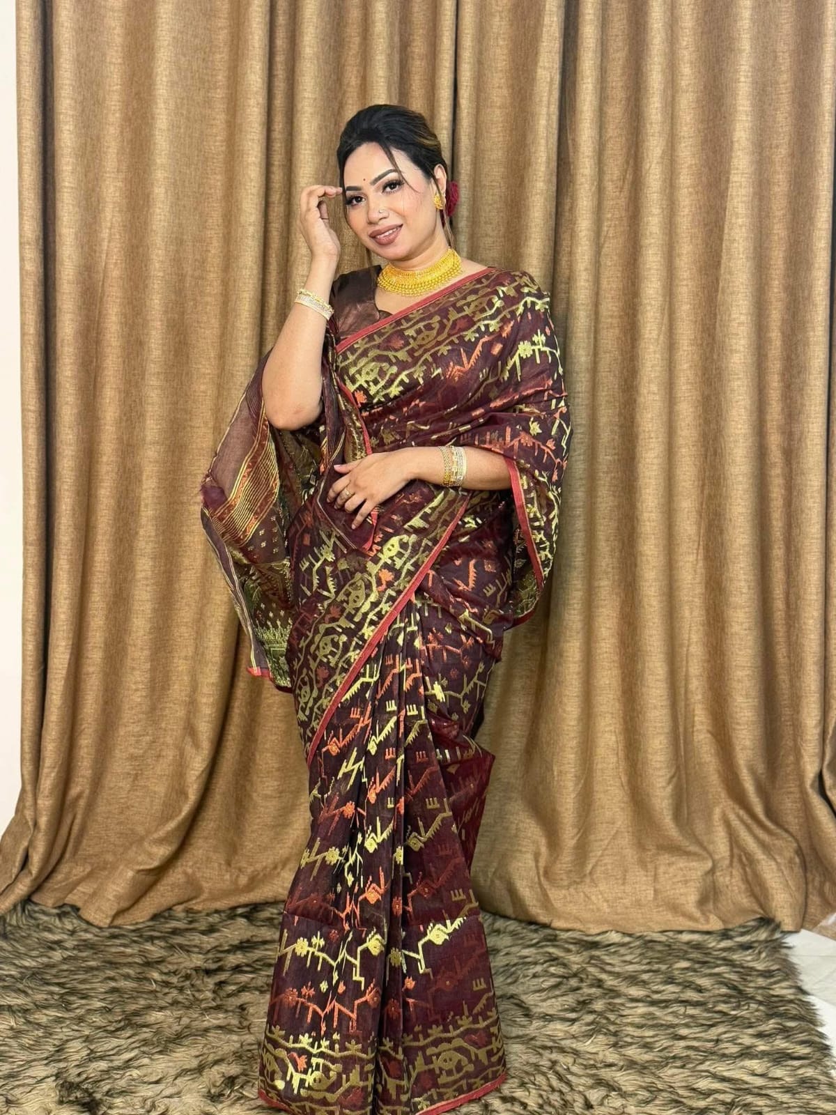 Premium Dhakai Jamdani Saree with Traditional Zari Work