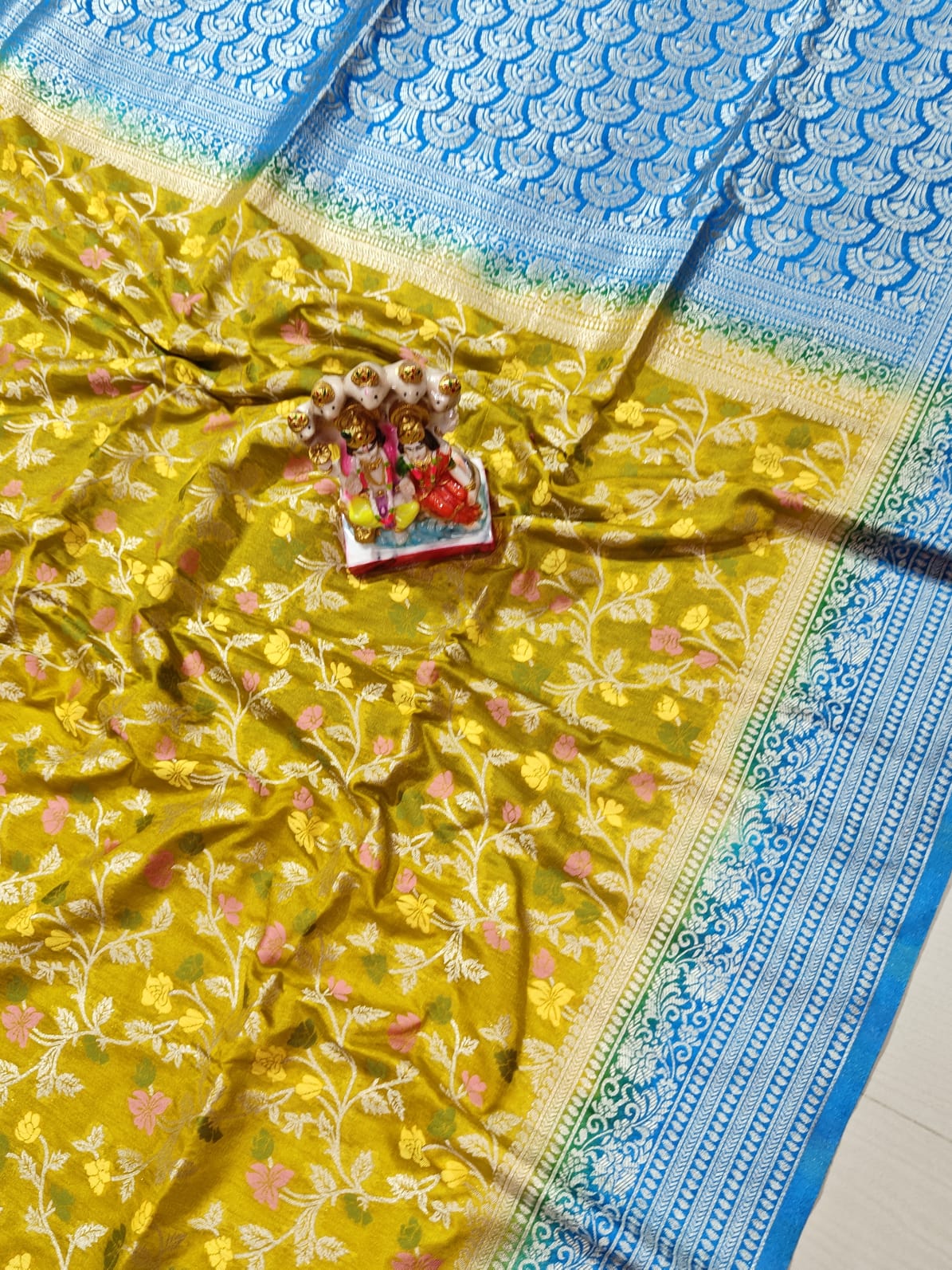 Soft Allover Meena khaddi pashmina silk