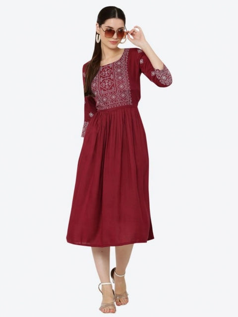 Generic Women's Casual Rayon 3-4th Sleeves Kurti (Maroon)