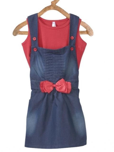 Generic Girl's Denim & Cotton Bow Sleeveless Dungaree (Red)