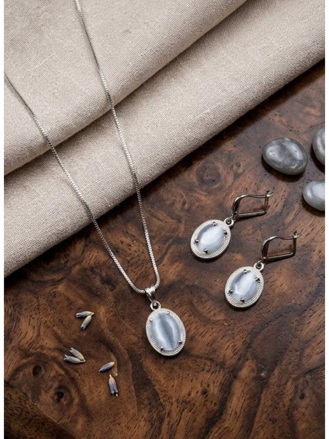 Women's Brass Silver Plated Pendant Set (Grey)