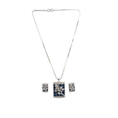 Women's Brass Silver Plated Pendant Set (Blue)