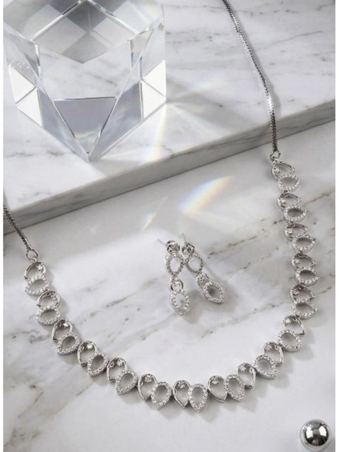 Women's Brass Silver Plated Necklace set (Silver)
