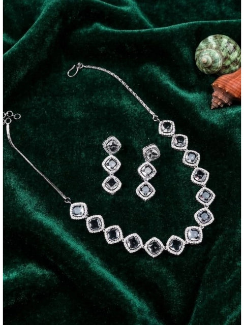 Women's Brass Silver Plated Necklace set (White)
