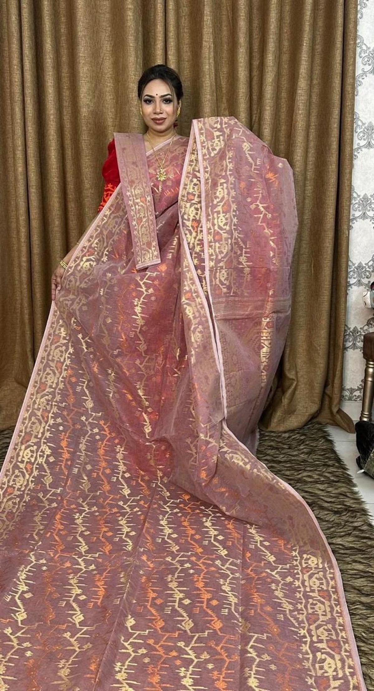 Premium Dhakai Jamdani Saree with Traditional Zari Work
