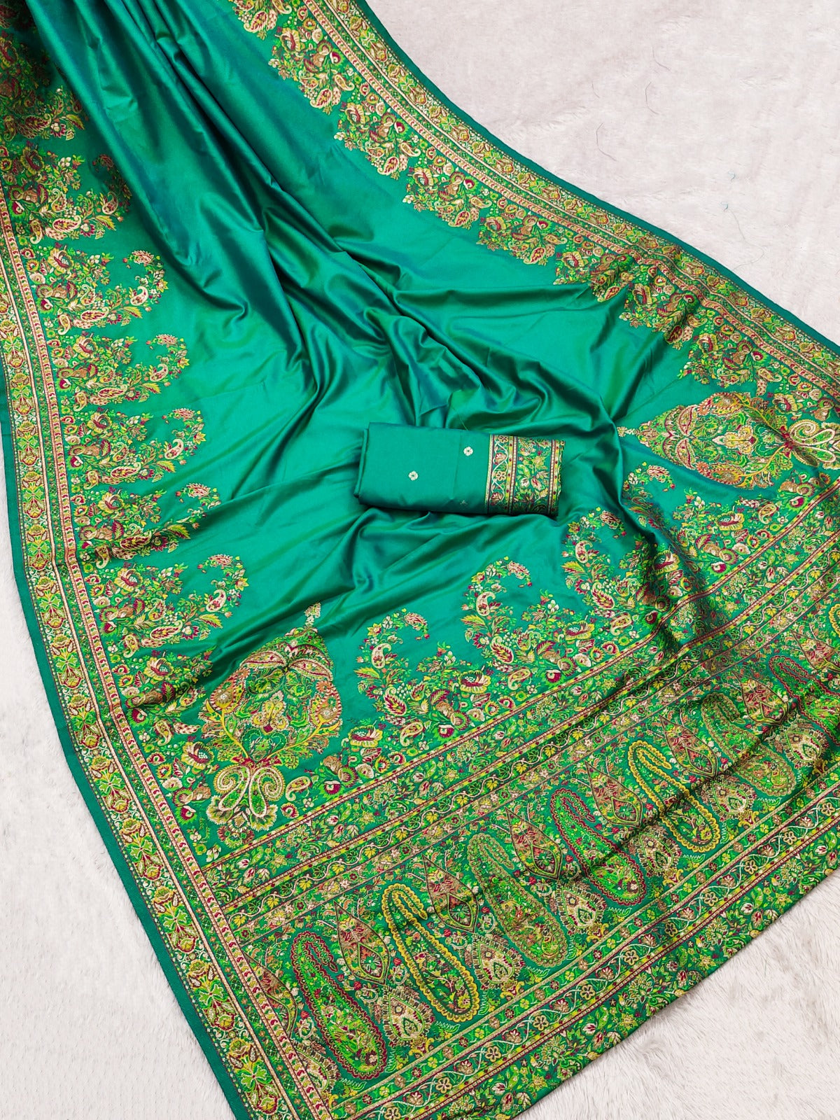 Super soft pure (unique collection) party wear karani pashmina Silk