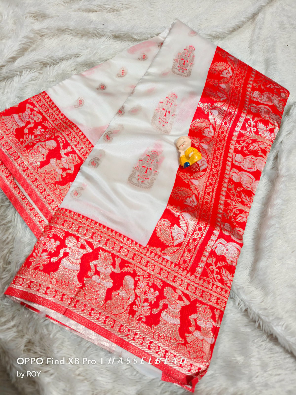 BEAUTIFUL SWARNACHURAM Very soft quality All over golden zari weaving