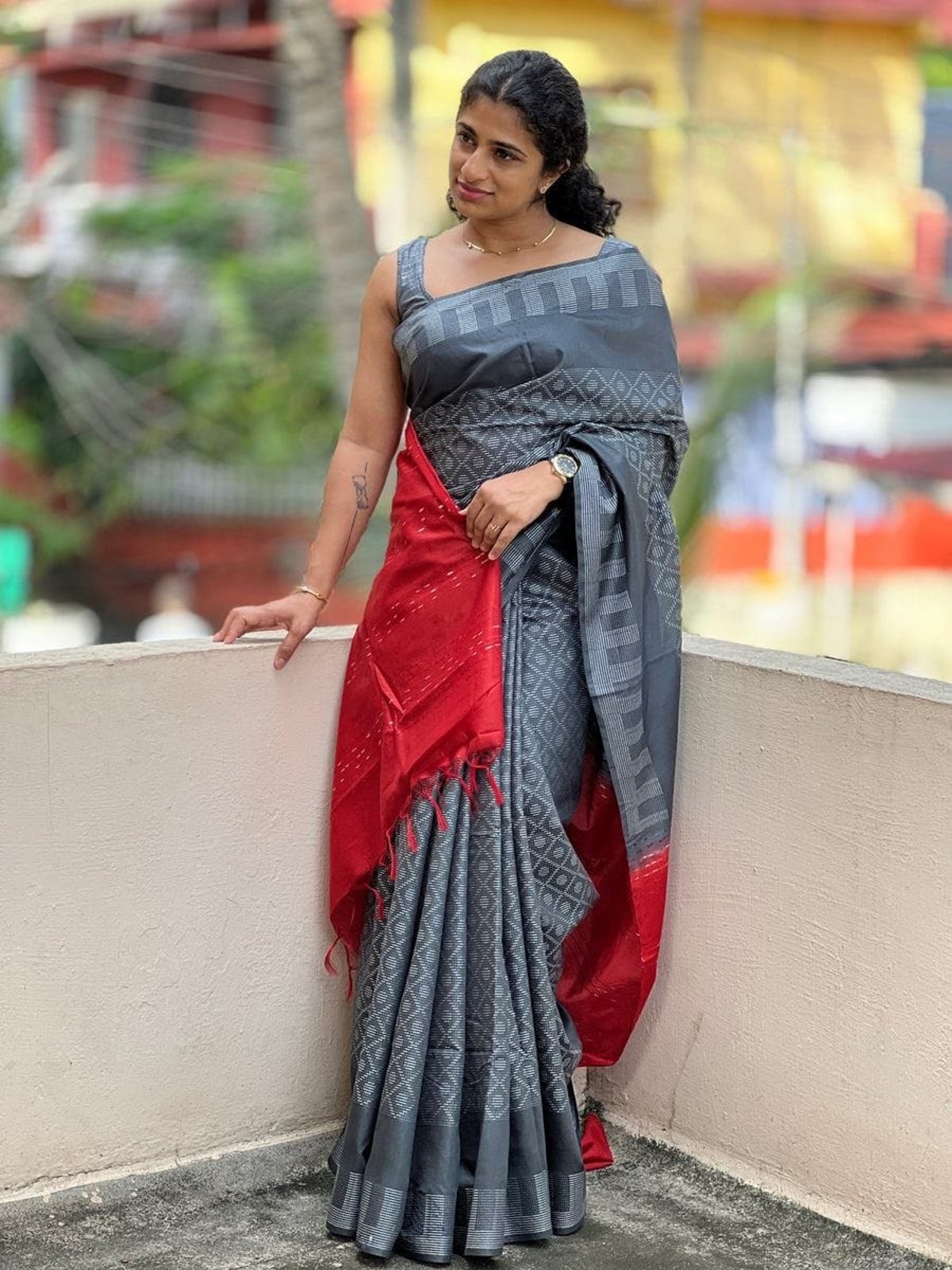 EXCLUSIVE PRIMIUM QUALITY ALL OVER KATHA BAPTA SILK SAREE