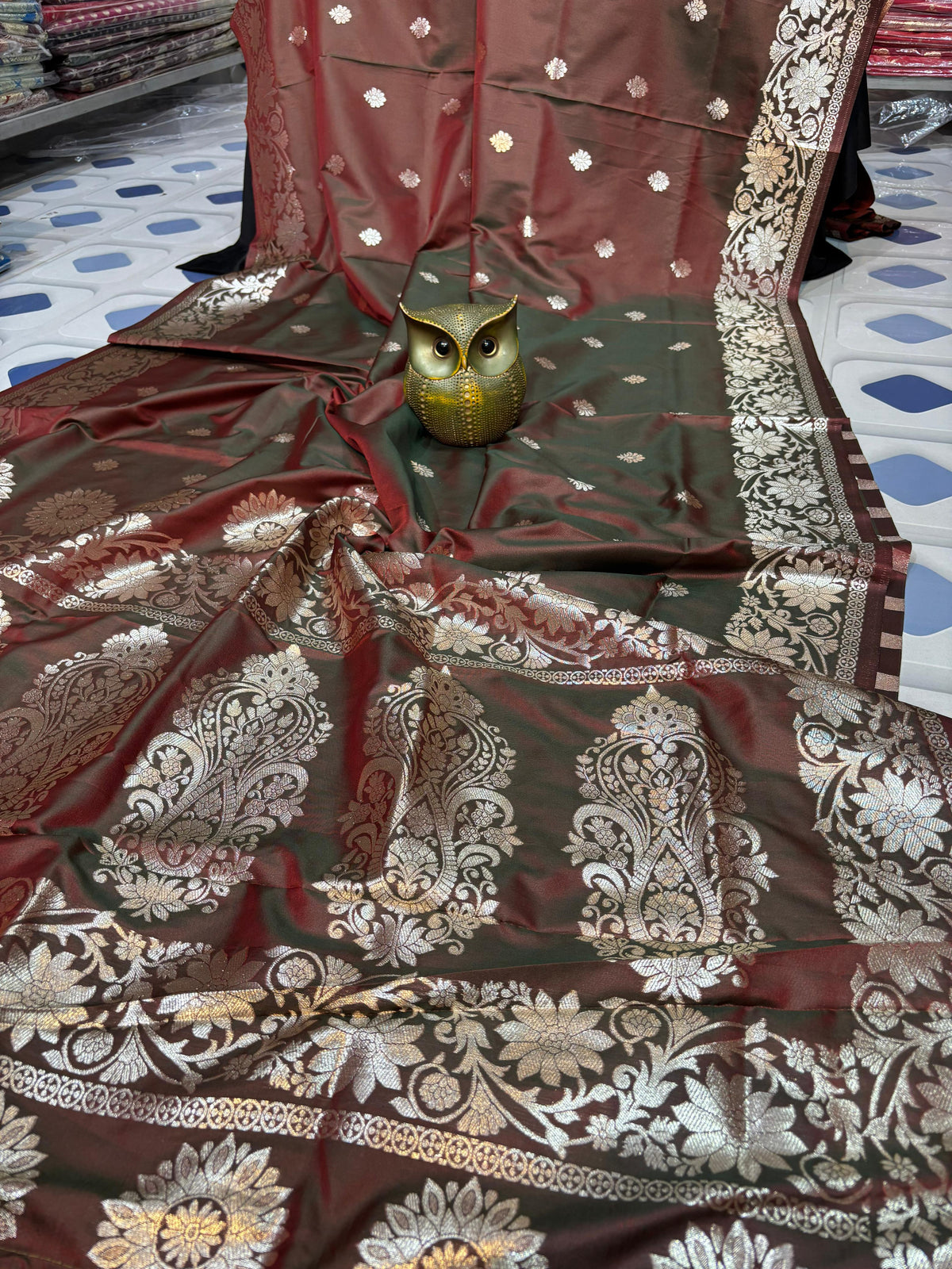 Sathan gaggi banarasi saree